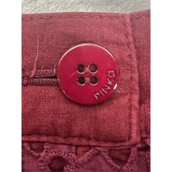 Pinko Women's Burgundy Eyelet Lace High-Rise Belted Shorts Size 2 - Picture 3 of 9